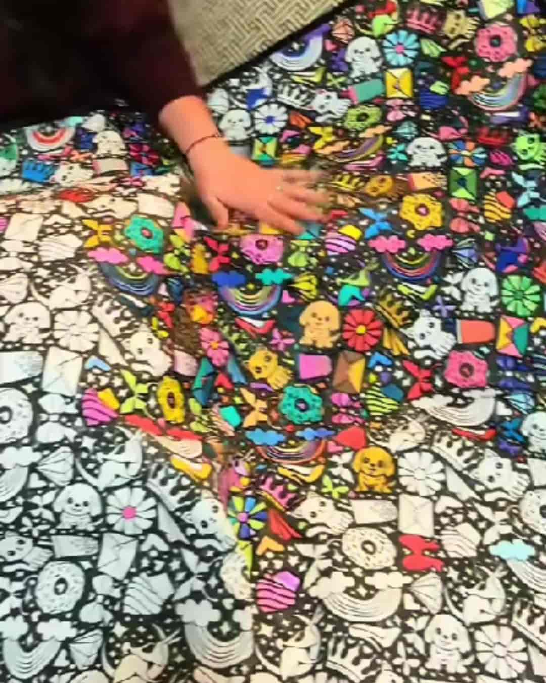 Colouring blanket